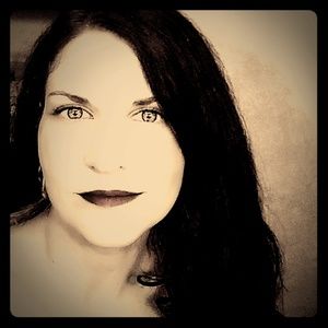 Meet your Posher, Demri